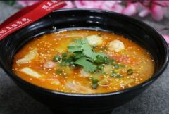 则能够通过举办特色从来吸引客流